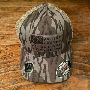 NWT Performance Hunting Geat fitted hat